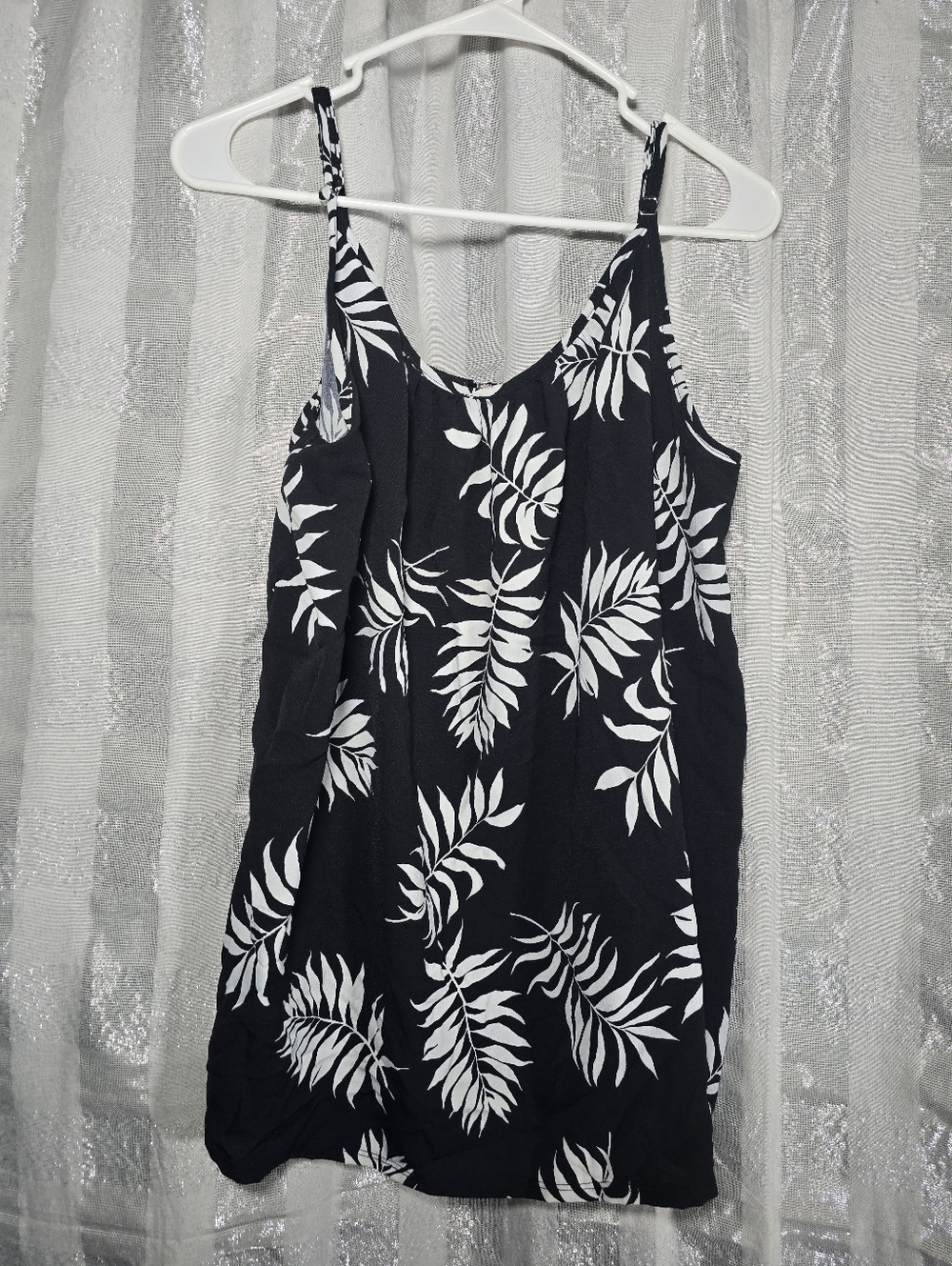 Black & White Tropical Leaf Camisole